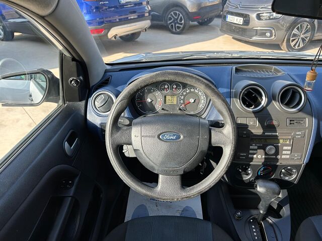 FORD FIESTA TREND 1.6 AUTO SPANISH LHD IN SPAIN 0NLY 58000 MILES SUPERB 2006